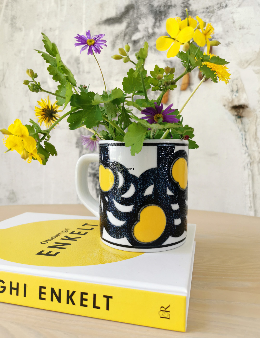 1976 Royal Copenhagen stort årskrus