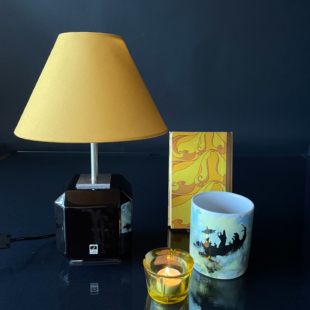 2005 Royal Copenhagen stort årskrus