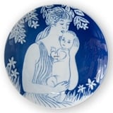 1979 Royal Copenhagen Mother's Day plate, Motherhood