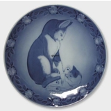 1983 Royal Copenhagen Mother and Child plate, cat with kitten