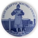 1899 Royal Copenhagen Odd Fellow Memorial plate, DEVS INCEPTIS NOSTRIS FAVEAT