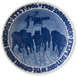 1906-1908 Royal Copenhagen Memorial plate, DANMARK EKSPEDITIONEN TIL GRØNLANDS NORDOST KYST 1906-1908.