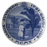 1910 Royal Copenhagen Memorial plate, ALIOS JUVANDO IPSI GAUDEMUS