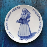 1917 Royal Copenhagen Mindeplatte, Røde Kors platte, INTER ARMA SILENT MUSAE LOQUITUR CARITAS
