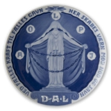 1924 Royal Copenhagen Memorial plate, VED FÆLLES KRAFT TIL FÆLLES GAVN HER 
SKABES VÆRN MOD NØD OG SAVN D.A.L.,(By united strength and for the 
good community a fence is built against poverty and want)