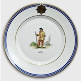 Royal Copenhagen Memorial plate, Uniforms of the Royal Life Guard 1685