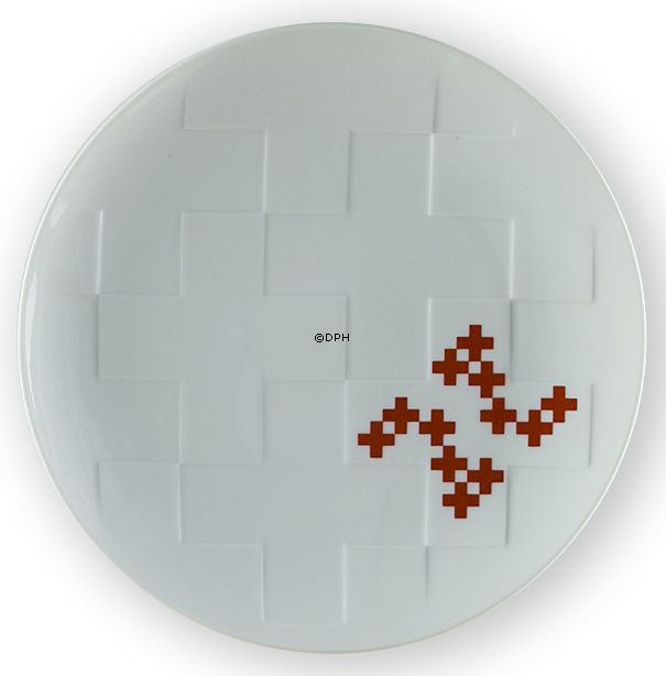 Royal Copenhagen Platte med Røde Kors, tegnet af Prins Henrik