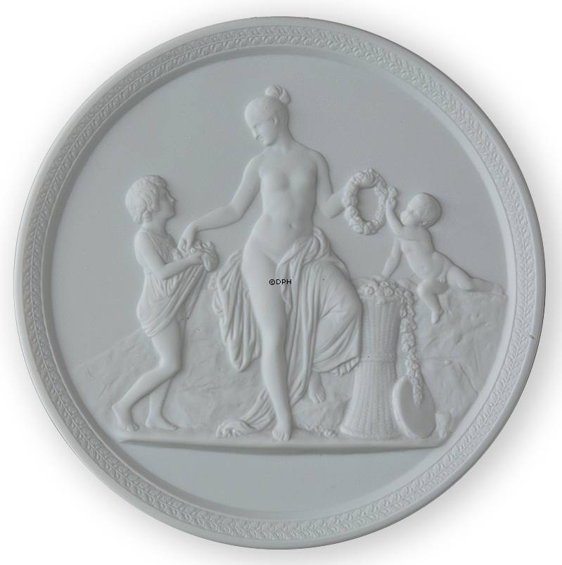 Royal Copenhagen Thorvaldsen Biscuitplatte med Forår