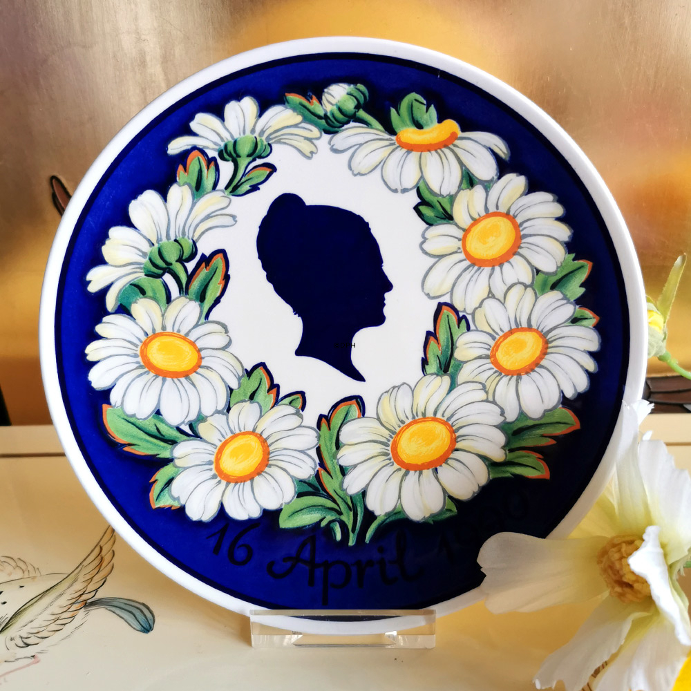 Royal Copenhagen Mindeplatte, Dronning Margrethe 16. april