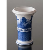 Royal Copenhagen Julevase 1918