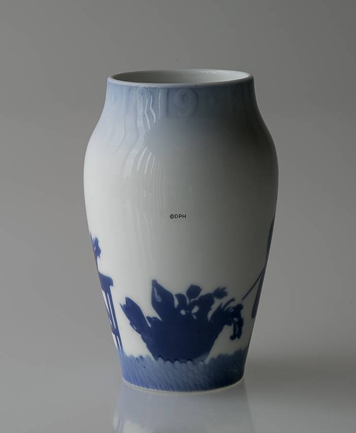 Vase, Rundskuedag Royal Copenhagen 1919