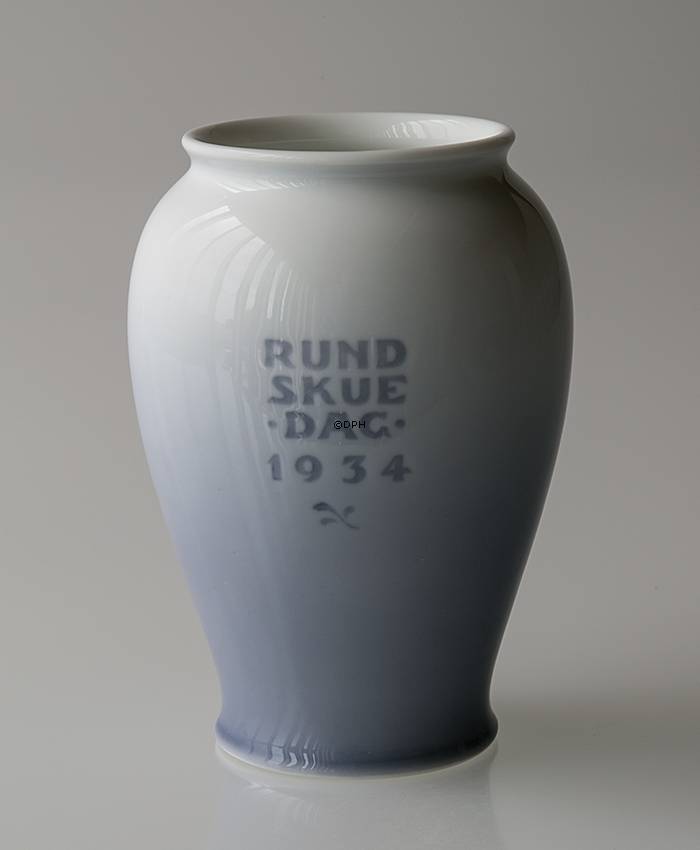 Vase, Rundskuevase 1934 Royal Copenhagen