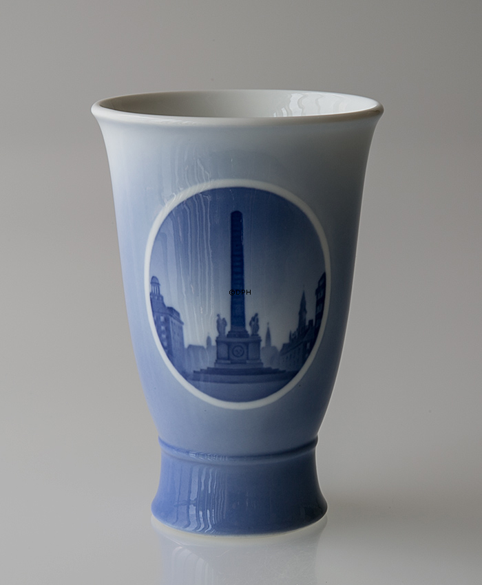 Vase, Rundskuedag Royal Copenhagen 1938