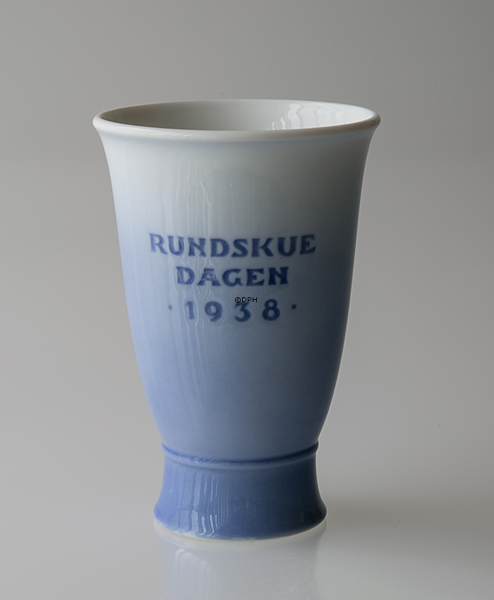 Vase, Rundskuedag Royal Copenhagen 1938