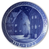 Old houses in Copenhagen Harbour 1925, Royal Copenhagen Christmas plate