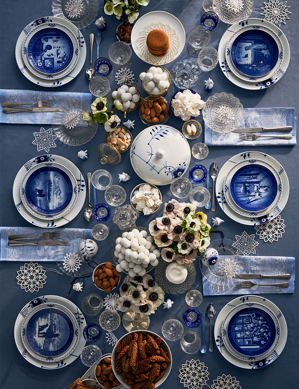 Juledage, 2015 Royal Copenhagen Juleplatte