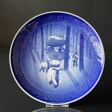 Christmas time in the forest, 2023 Royal Copenhagen Christmas plate