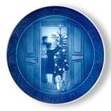 Christmas anticipation, 2024 Royal Copenhagen Christmas plate