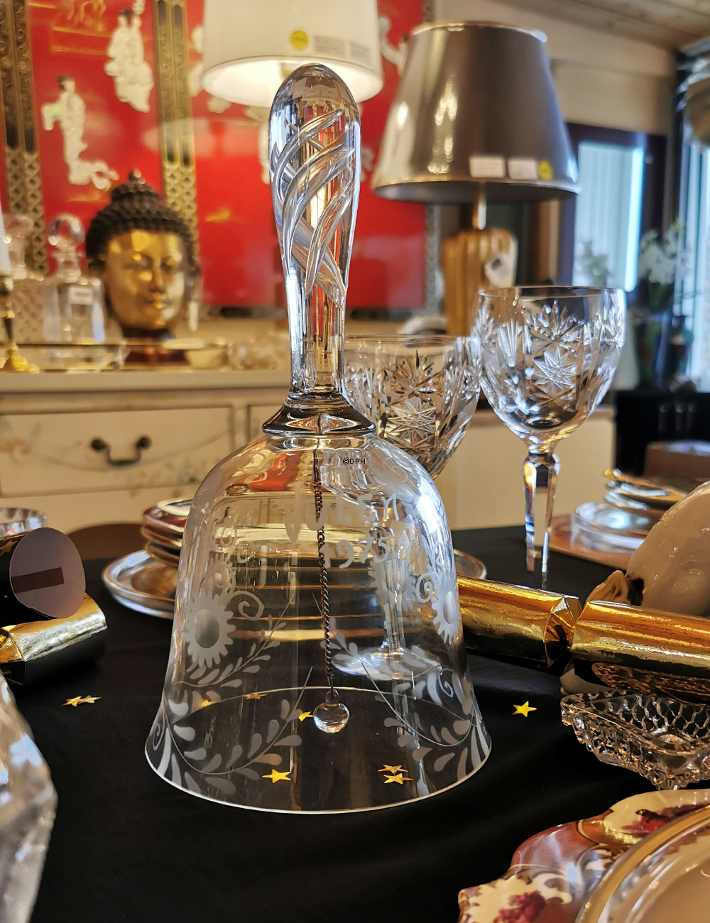 Glasklokke fra 1975, stor