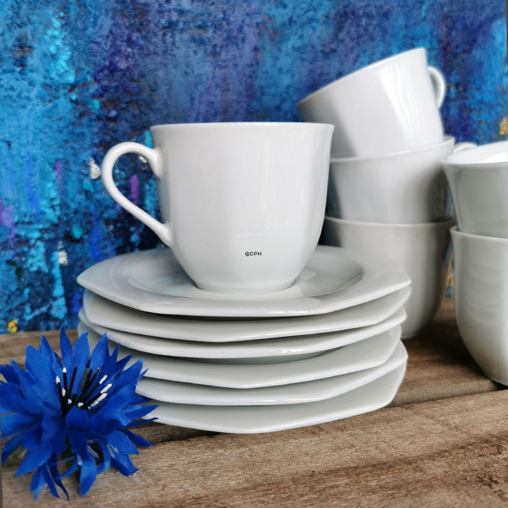 Hvide kaffekopper m/underkop, kantet (sæt af 6 stk.)