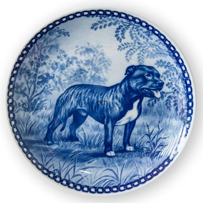 Tove Svendsen Hundeplatte, Staffordshire Bull Terrier hund