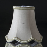Lampeskærm - Håndsyet sekskantet med buer 12 cm i højden, betrukket med off white silke