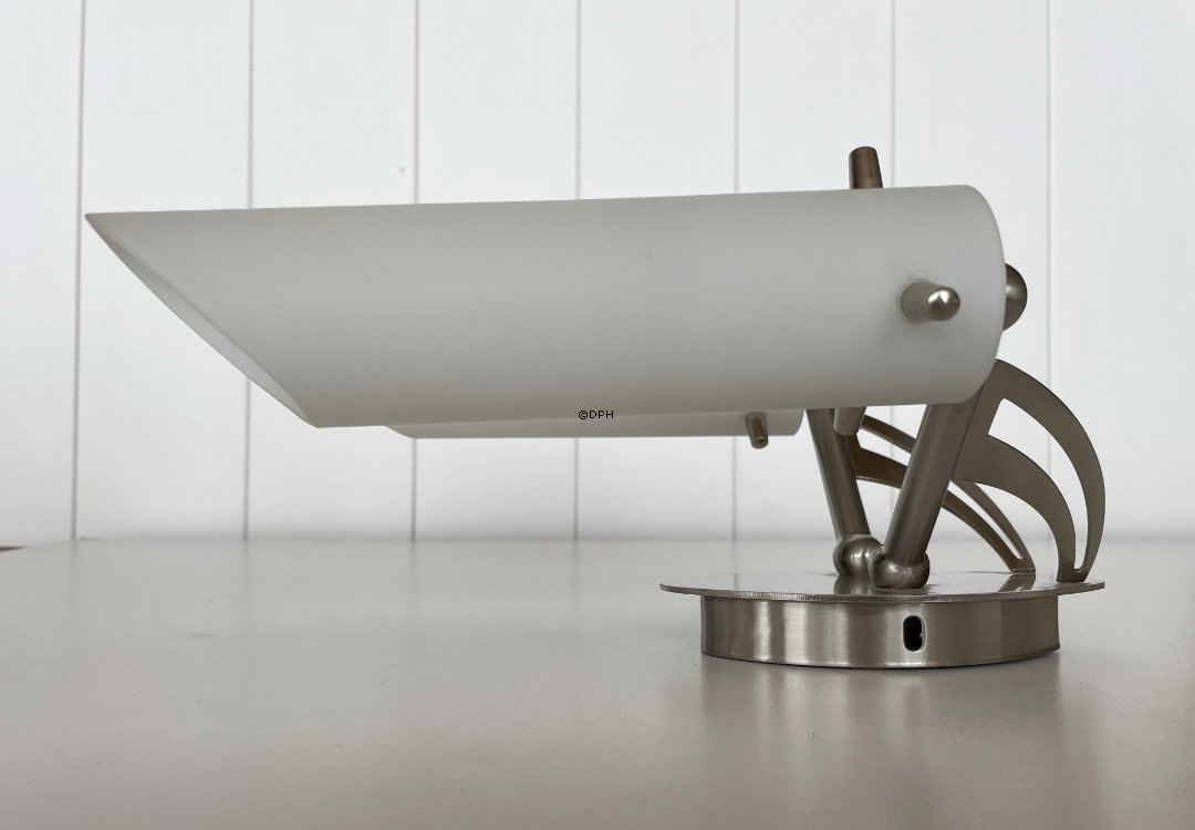 DPH 4, Væglampet dobbelt, stål