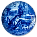 Berlin Design mother's day plate 1975 (German Text)