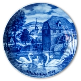 Berlin Design mother's day plate 1979 (German Text)