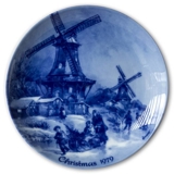 Berlin Design Christmas Plate 1979 Christmas Eve in Greetsiel (English Text)