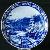 1976 Heinrich Christmas plate