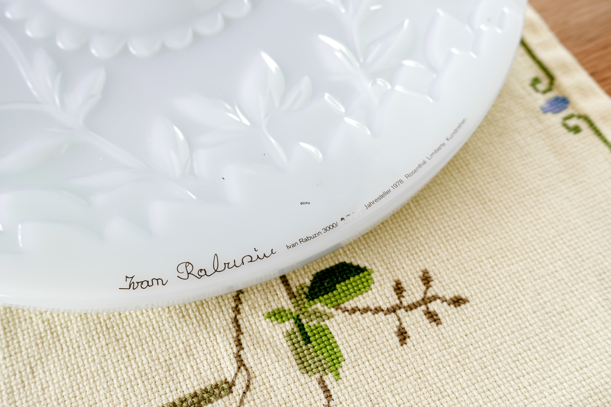 1978 Rosenthal Årsplatte, glas designet af Ivan Rabuzin