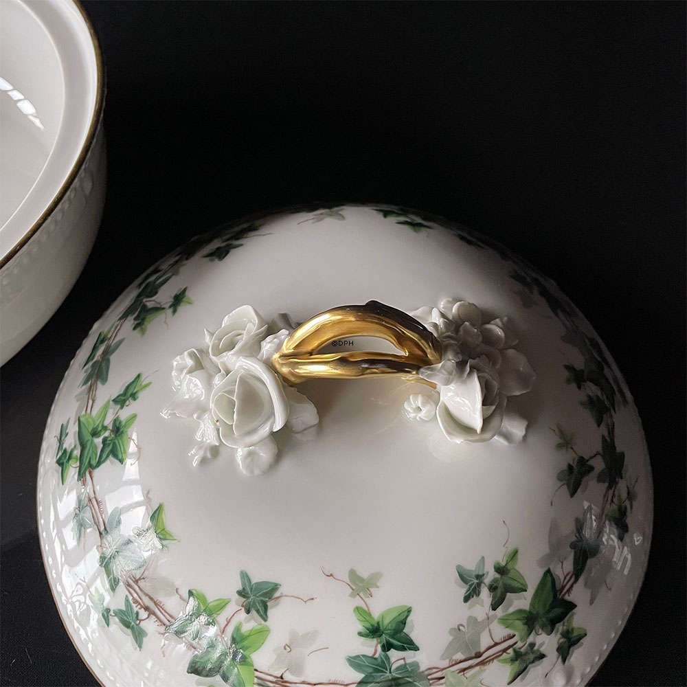 Sjælden lågfad med Efeu dekoration nr. 172 eller xx/3568 rundt, Royal Copenhagen