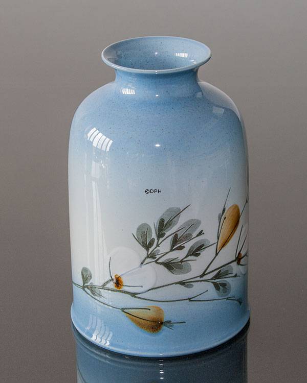 Vase med blomstergrene, Royal Copenhagen nr. 967-3889