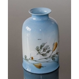 Vase mit Blumen und Zweigen, Royal Copenhagen Nr. 967-3889