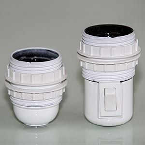 E27 fatning med omløbsringe til lampeskærm