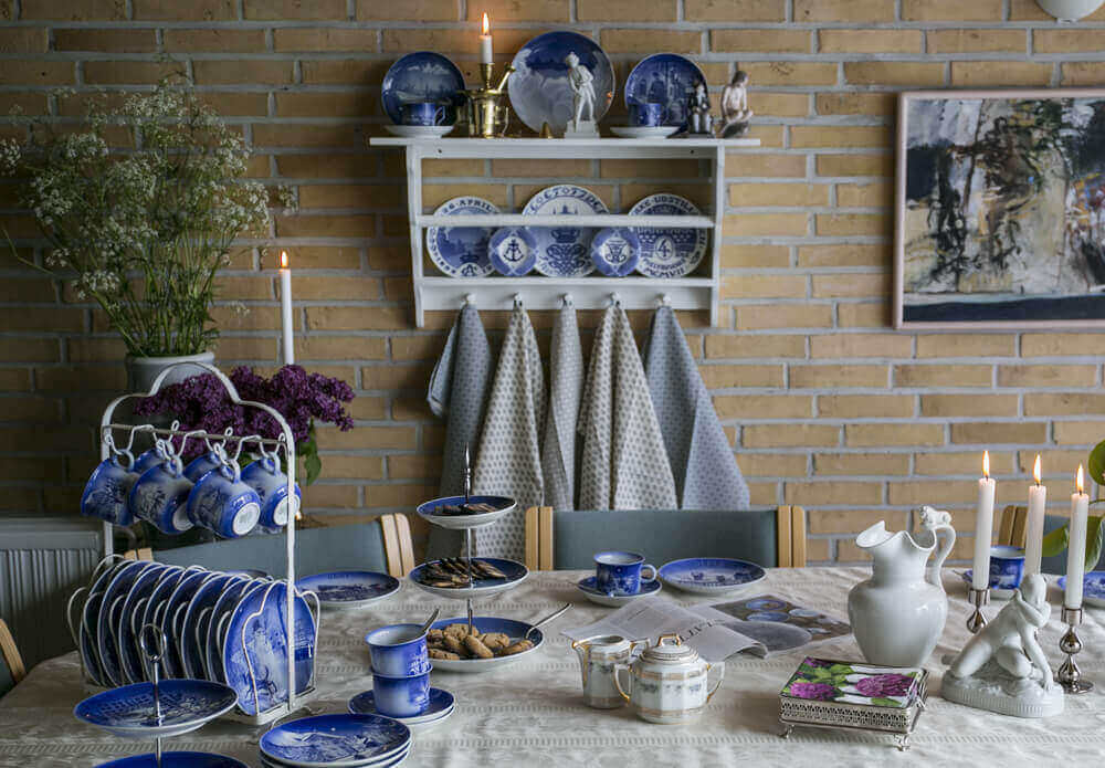 Coffee Table with Blue and white plate and cups from Desiree