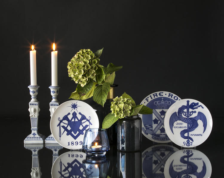 Royal Copenhagen freemason plates by Nilaus Fristrup