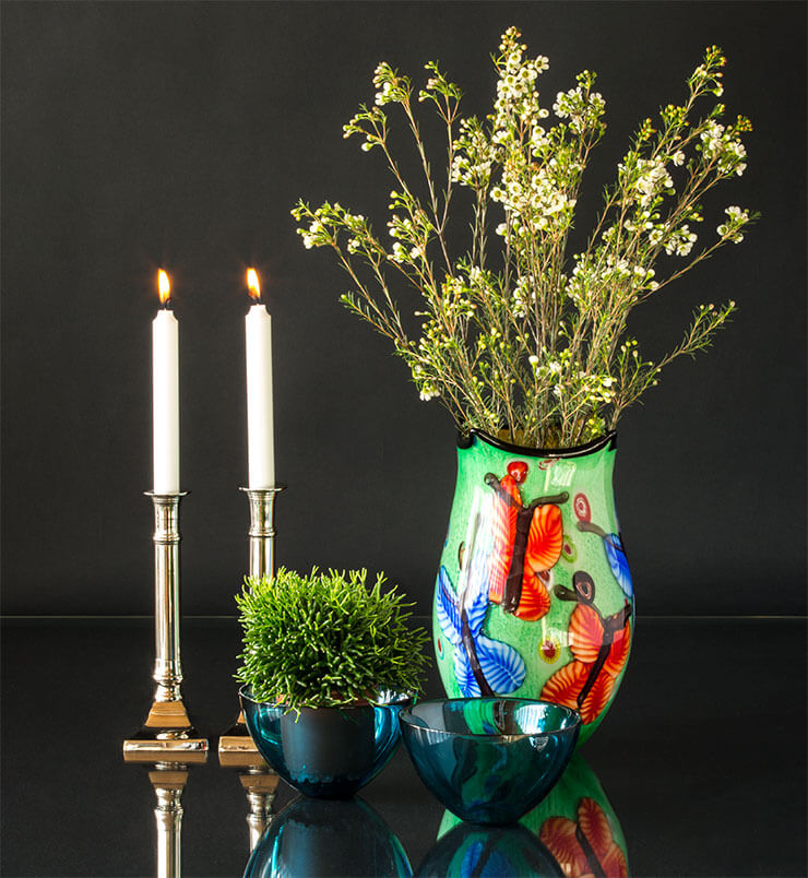 Glass art vases in many colors