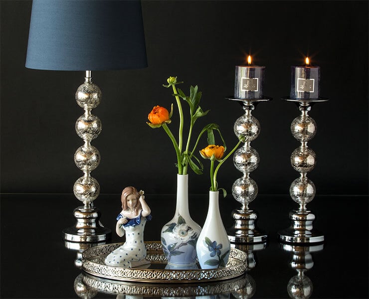Royal Copenhagen B&G vaser og Karen figur på spejlbakke samt Bordlampe og lysestager