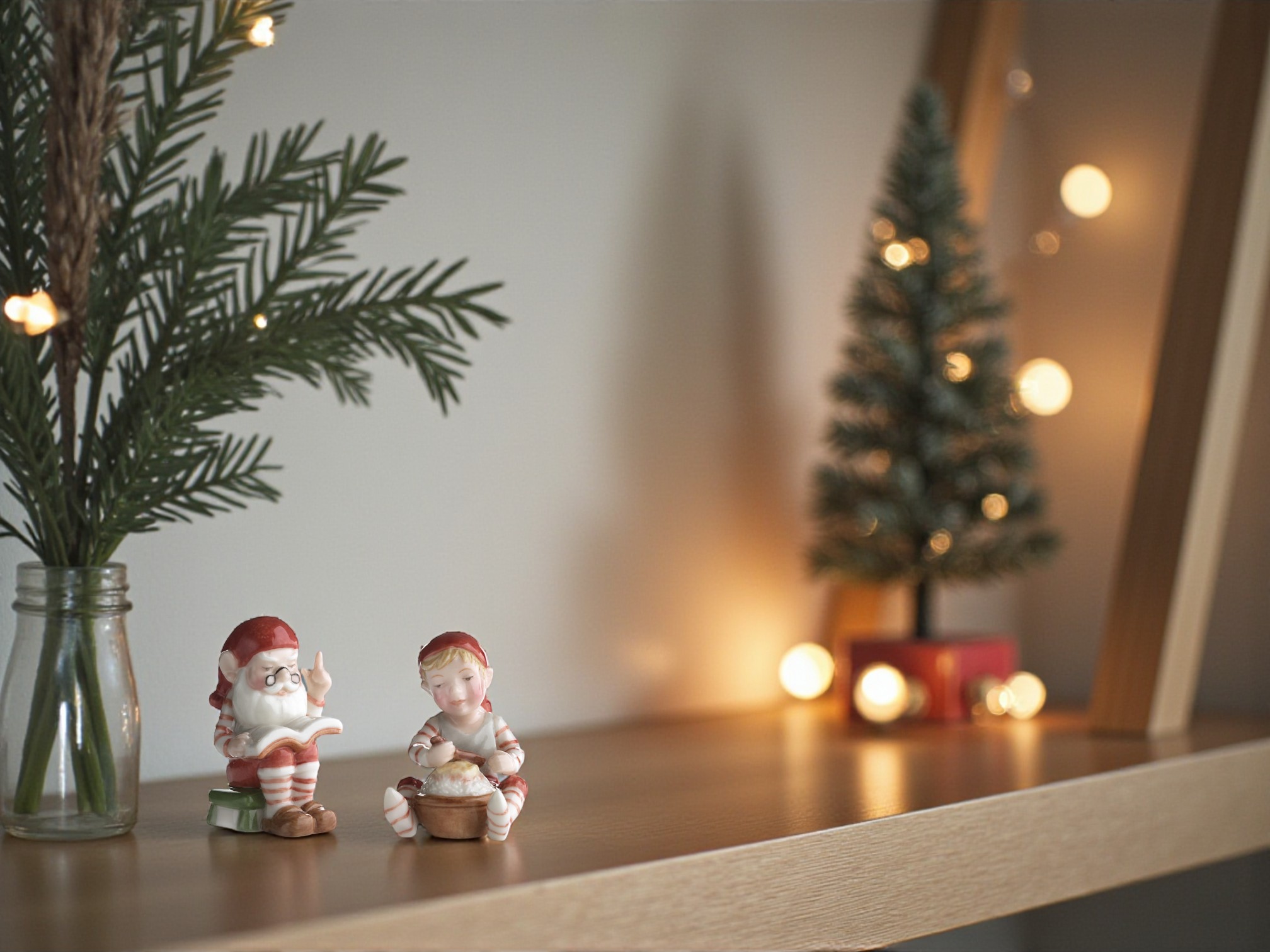 Royal Copenhagen og Bing & Grøndahl små nissefigurer