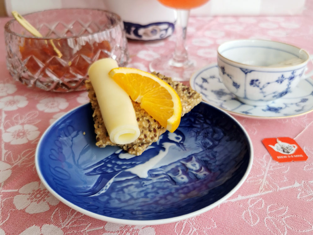 Bing & Grøndahl Mors Dag platter på morgenbordet