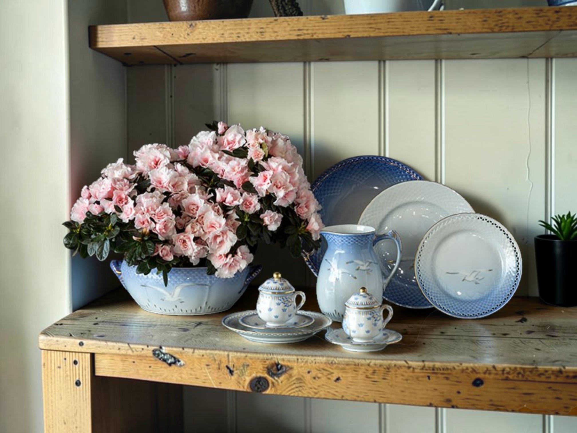 Bing & Grøndahl figurer, platter, vaser og stel 