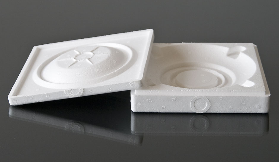 Platte emballage til forsendelse og opbevaring.