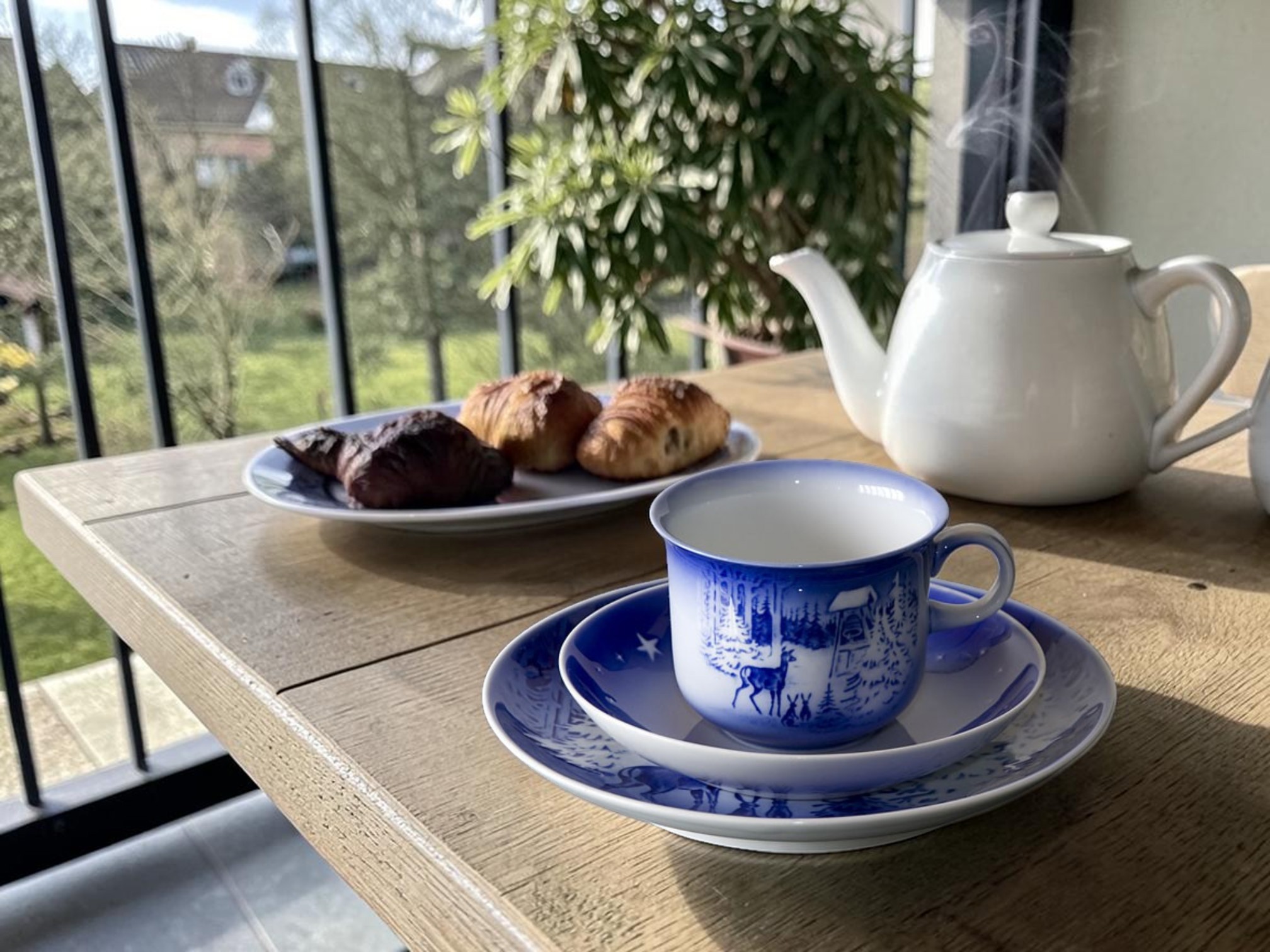 Desiree Denmark - Platter og kopper med HC Andersen motiver