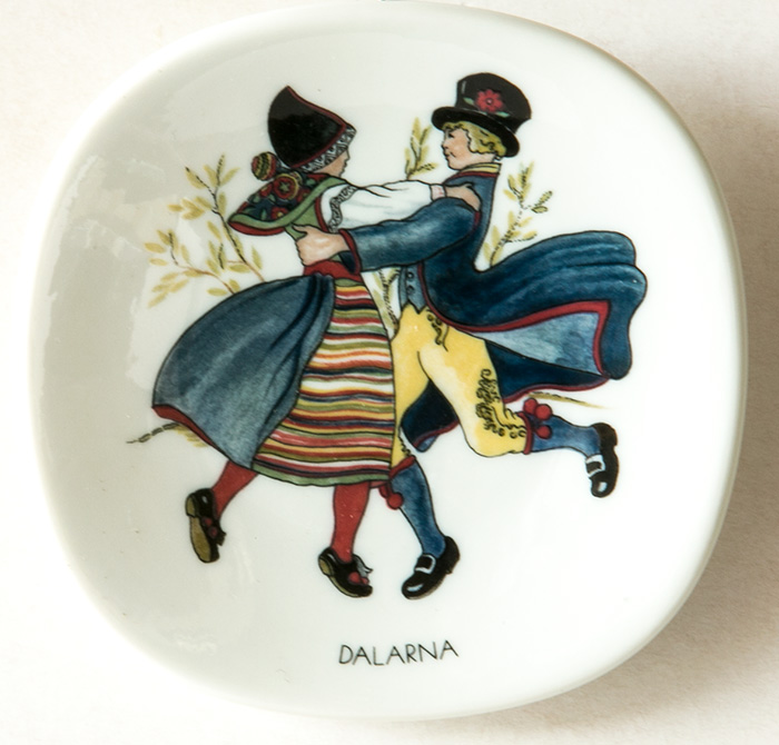 Svenske landskabsdragter plaquetter - Spar op til 75 %