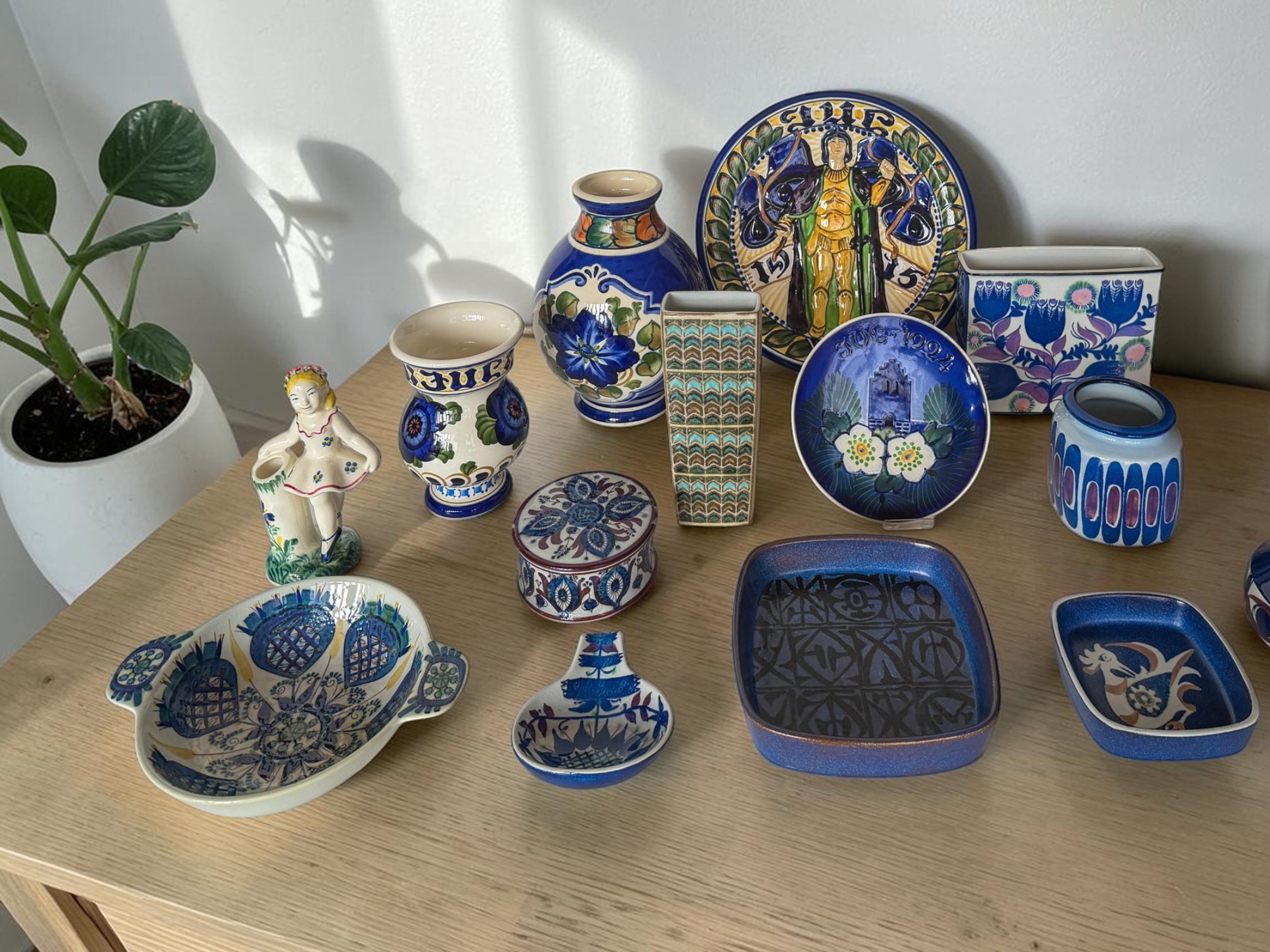 Aluminia platter, vaser og figurer 
