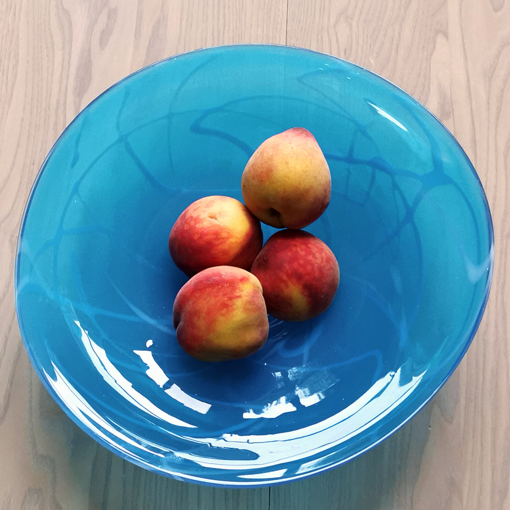 Billig glas bordfad - blåt med hvidt mønster, Mundblæst glaskunst